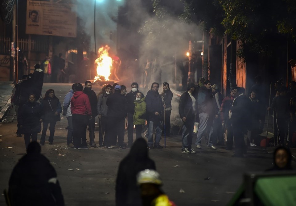 Bolivya'da Morales'in ilticası sonrası şiddet olayları sürüyor - 3