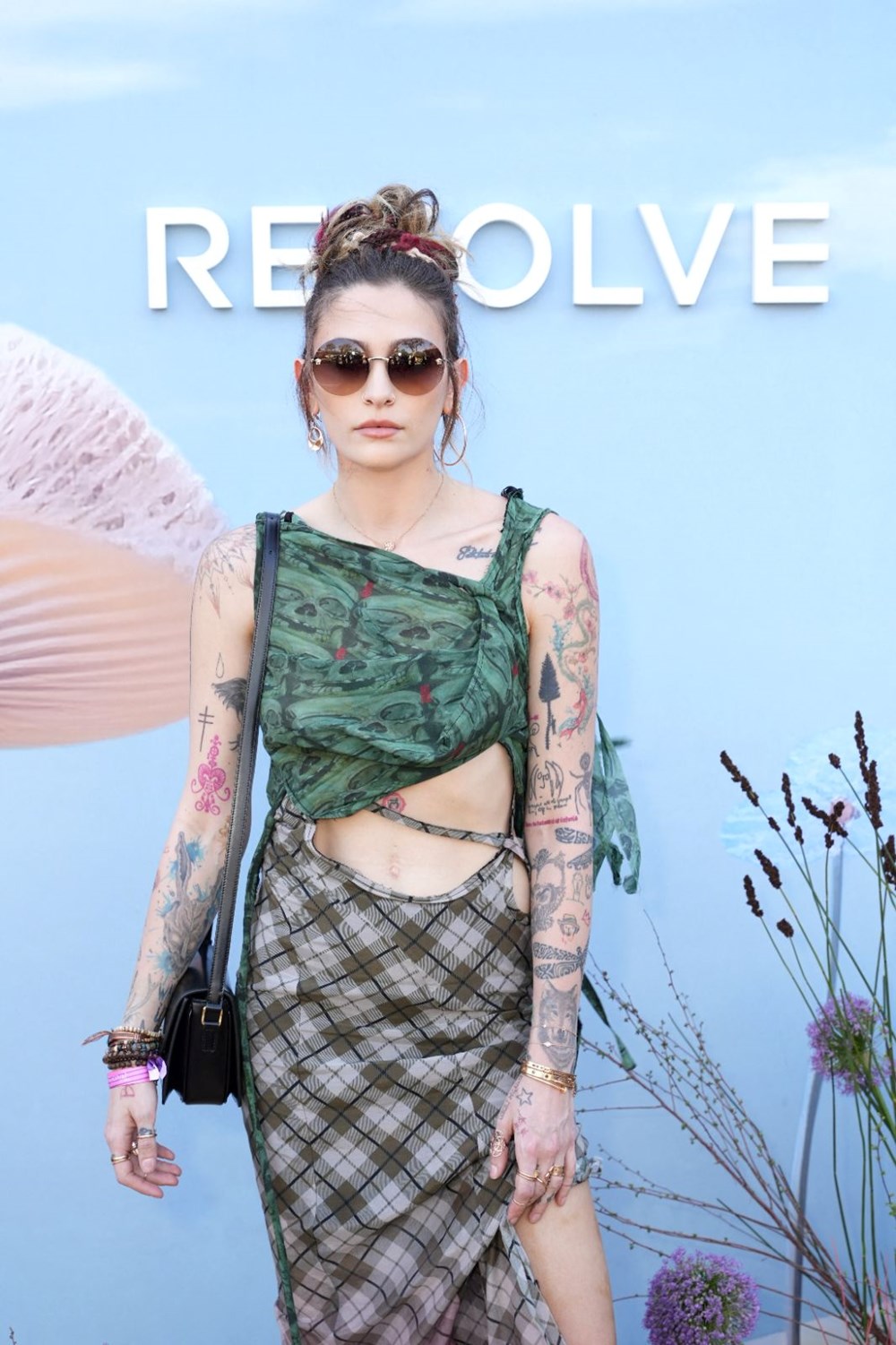 80'den fazla dövme bir gecede yok oldu! Paris Jackson neden dövmelerini kapattı? - 1