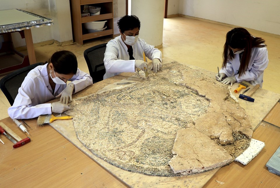 Üzüm hasadı temalı tarihi mozaik Hatay Arkeoloji Müzesi'nde sergilenecek - 1