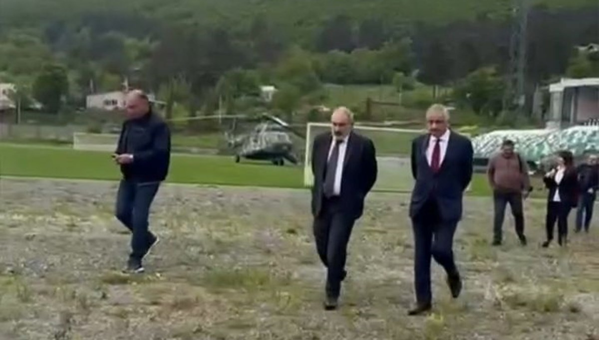 Paşinyan’ı taşıyan helikopter zorunlu iniş yaptı Paşinyan’ı taşıyan helikopter zorunlu iniş yaptı