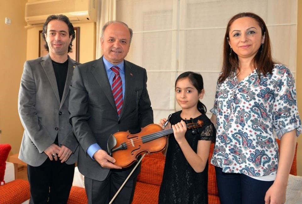 Genç kemancı Laçin Akyol'dan acı haber - 1