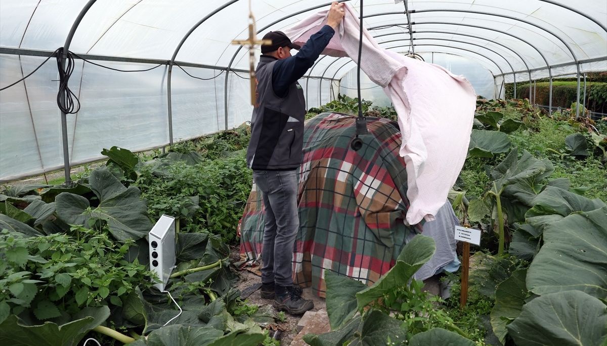 Battaniye altında dünya rekorunu bekliyor