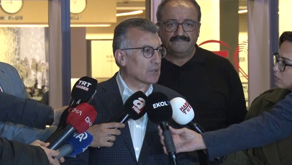 AK Parti'li Güler, Sırrı Süreyya Önder'i hastanede ziyaret etti