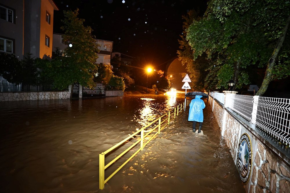 Düzce'yi sel vurdu | Heyelan riskine karşı uyarı - 4