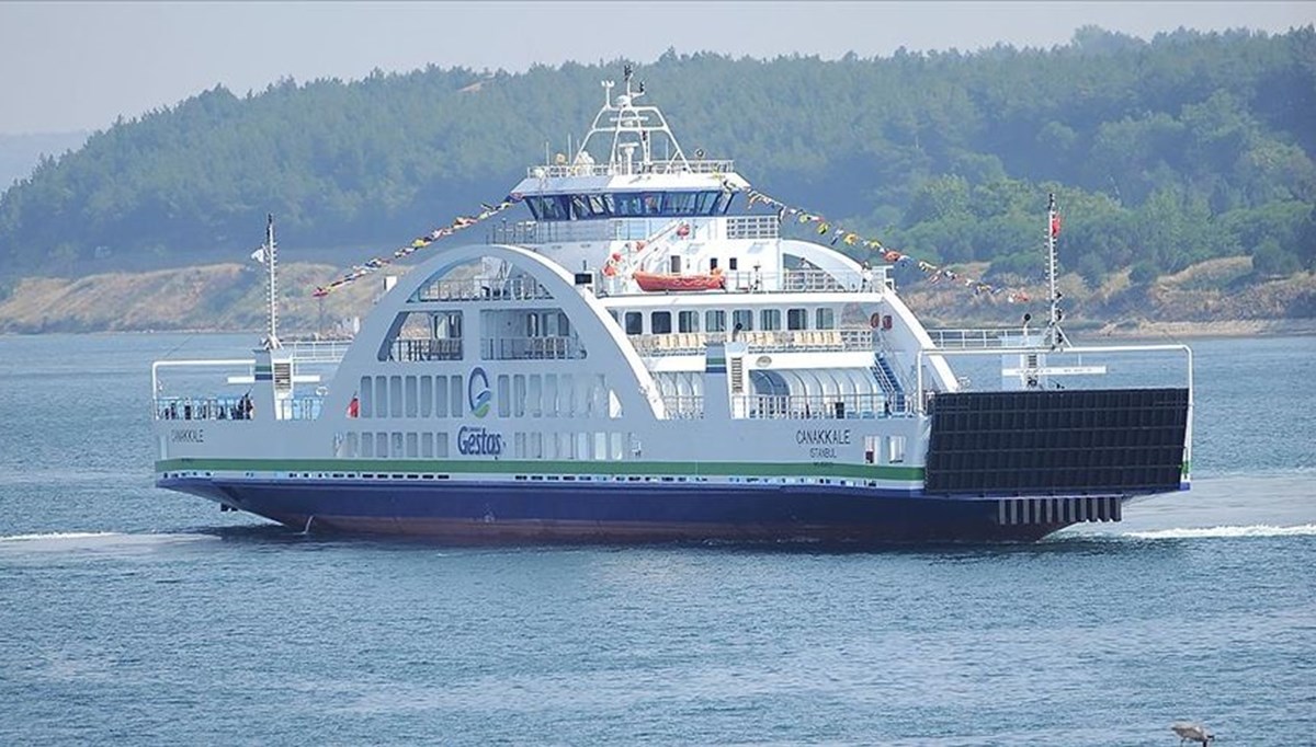 Güney Marmara'da feribot seferleri iptal edildi Güney Marmara'da feribot seferleri iptal edildi