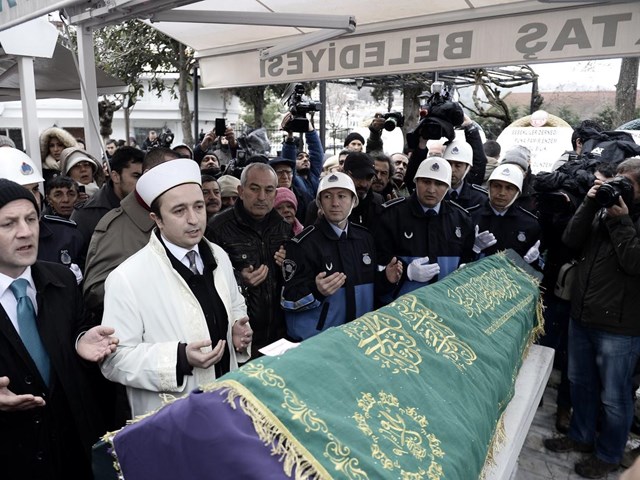 sevval sam muzeyyen senar bana dogru yoldasin sende gencligimi goruyorum dedi ntv