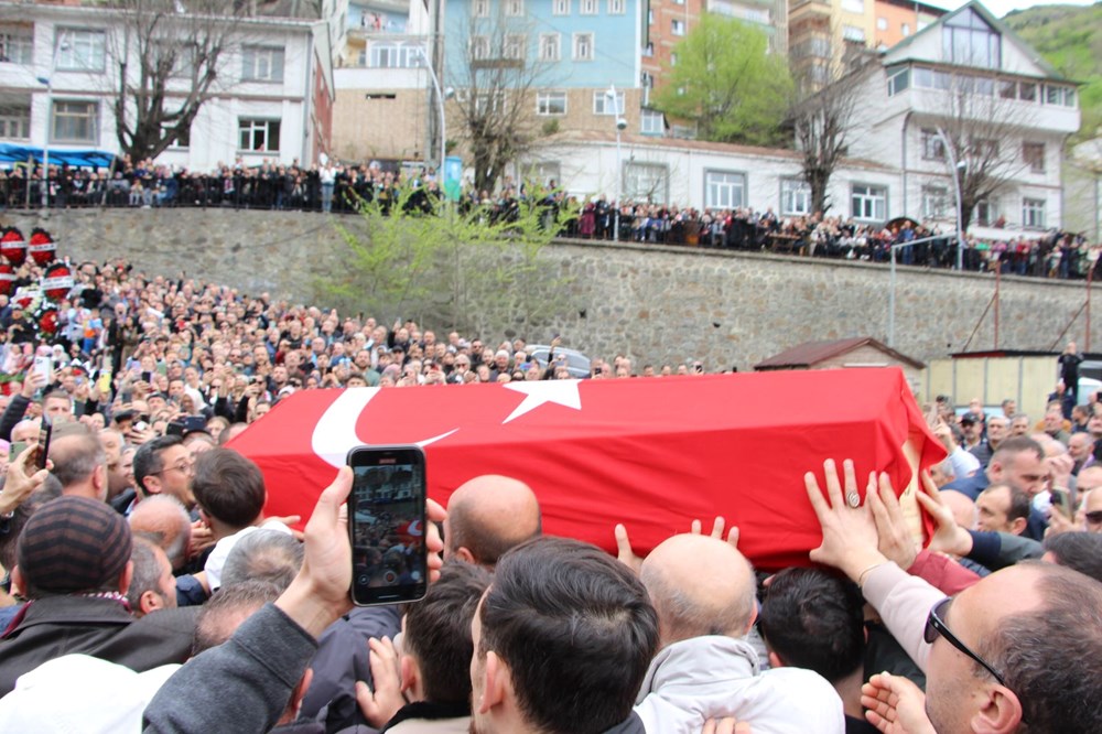 Volkan Konak son yolculuğuna uğurlandı: Vasiyeti yerine getirildi - 3