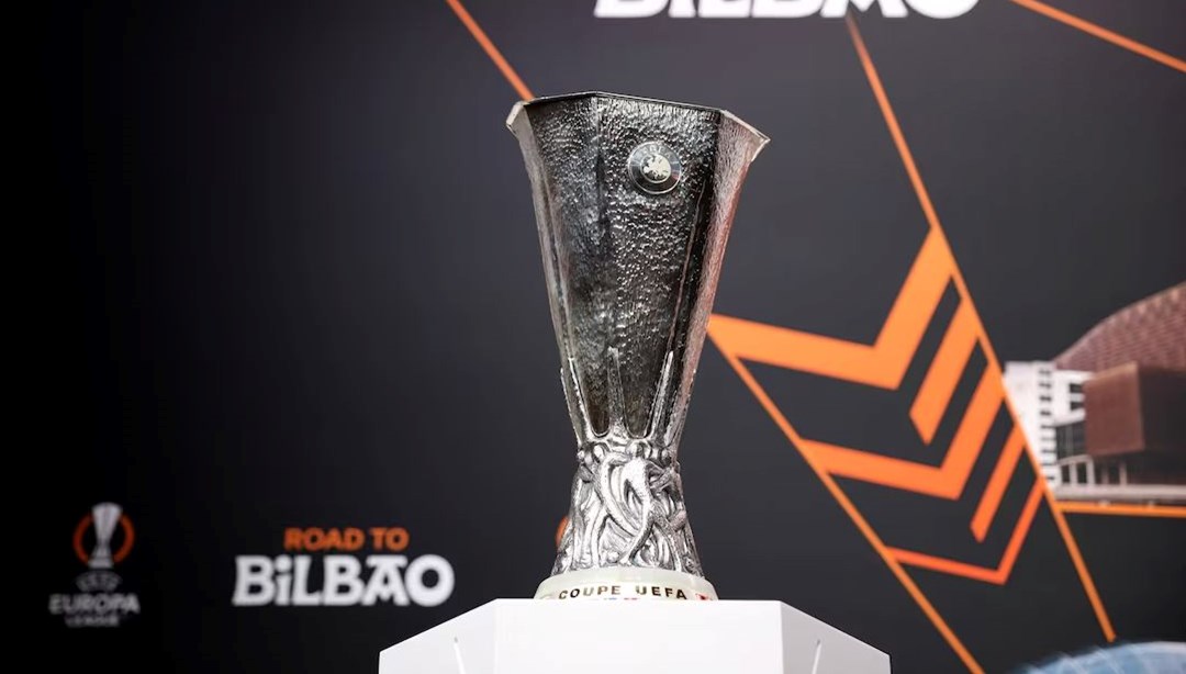 UEFA Avrupa Ligi'nde finalistler belli olacak