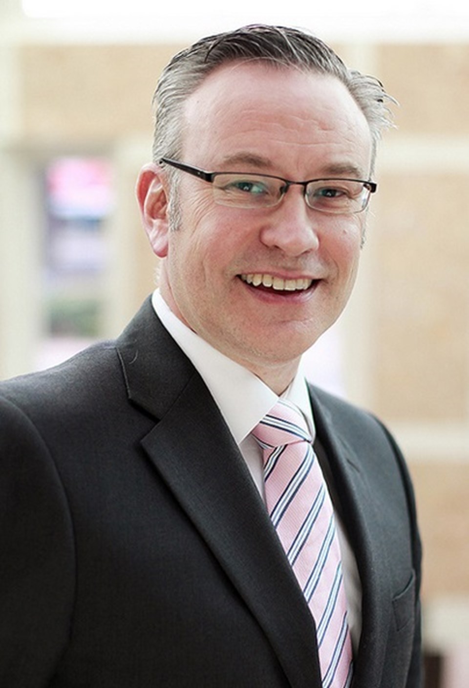 EMC EMA Başkanı Adrian McDonald.