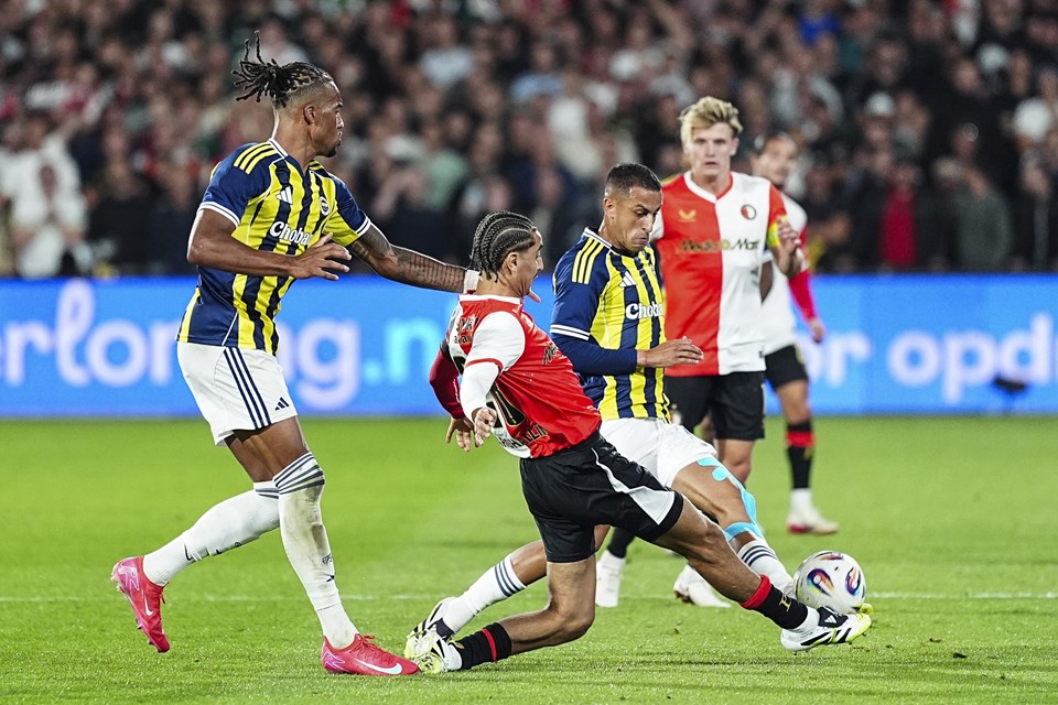 Fenerbahçe, Şampiyonlar Ligi'nde tur için sahada: Feyenoord maçı muhtemel 11'i - 1