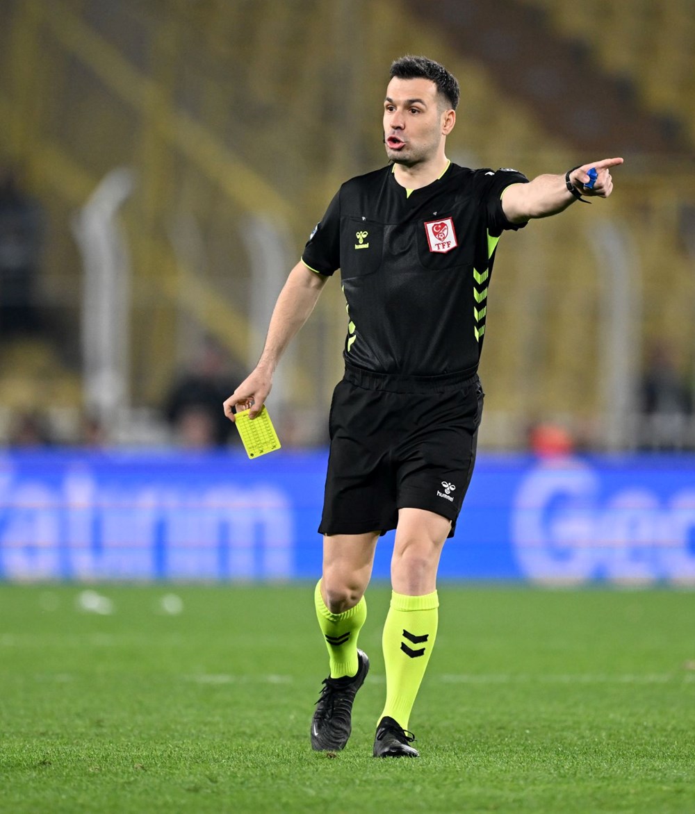 Fenerbahçe - Samsunspor maçının en çok konuşulan pozisyonu için fikir ayrılığı: Penaltı mı değil mi? - 6