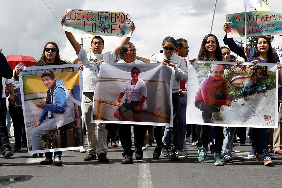 Ekvador Devlet Başkanı, FARC militanına 12 gün süre verdi - 1