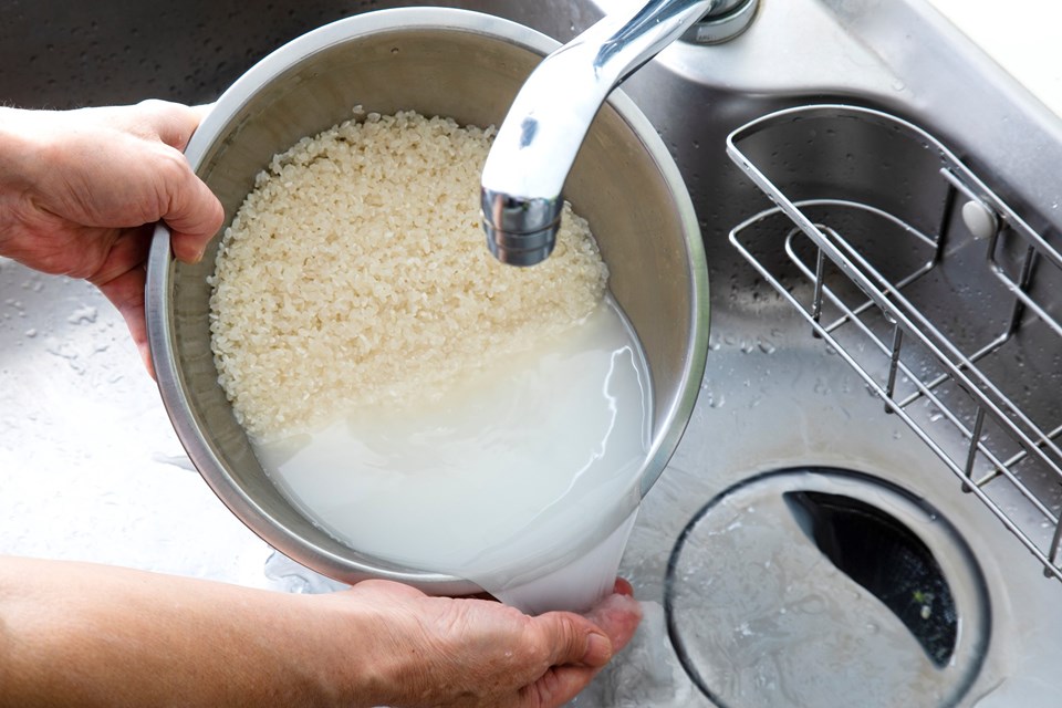 Porselen gibi parlayan bir cilt: Pirinç suyu toniği nasıl yapılır? - 1