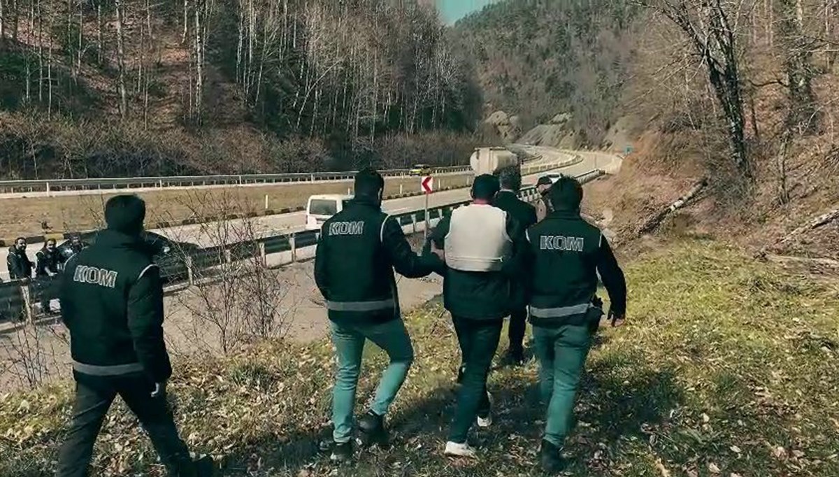 Aşk üçgeni 13 yıllık faili meçhul cinayetin sırrını çözdürdü Aşk üçgeni 13 yıllık faili meçhul cinayetin sırrını çözdürdü