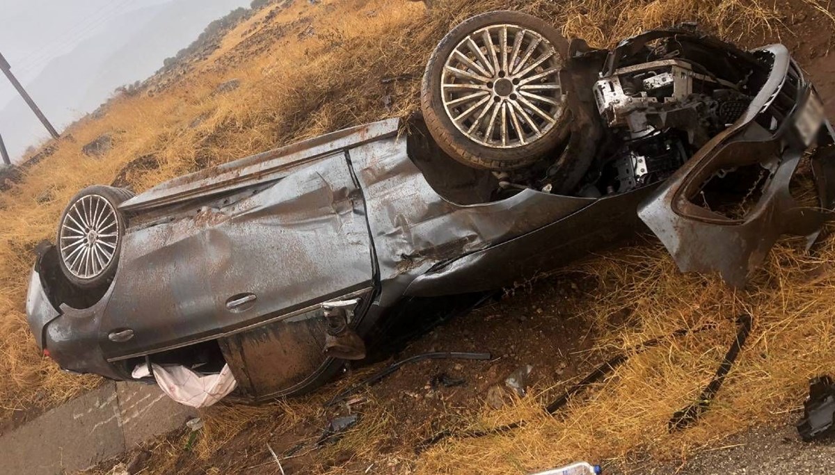 Gaziantep'te iki otomobil çarpıştı