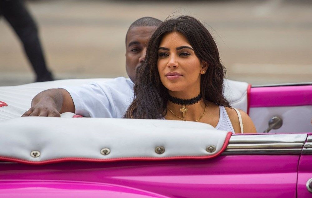 Kim Kardashian ve Kanye West boşanmayı beklemeye aldı - 4