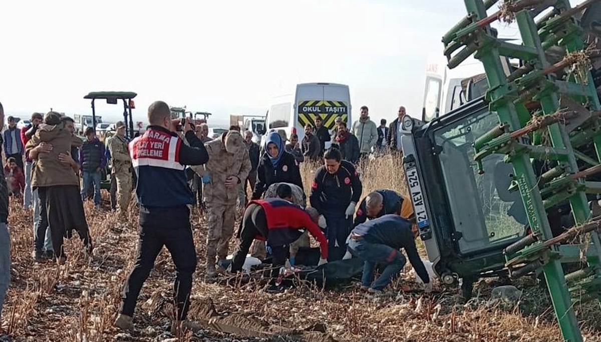 Devrilen traktörün sürücüsü öldü Devrilen traktörün sürücüsü öldü