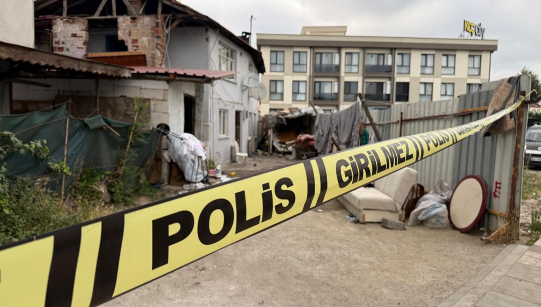 Bayram ziyareti kanlı bitti: Çocuklarının evinde eski eşini öldürdü