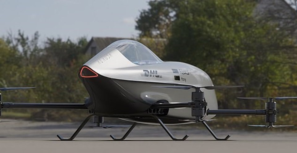 Dünyanın ilk insansız uçan elektrikli yarış otomobili tanıtıldı - 2
