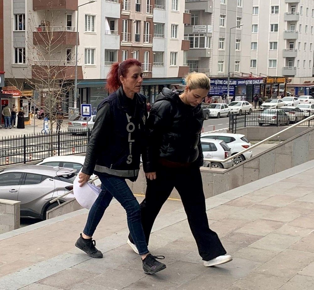Sahte doktor Ayşe Özkiraz'ın ses kaydı ve yazışmaları ortaya çıktı: 70. hastama bakıyorum - 14
