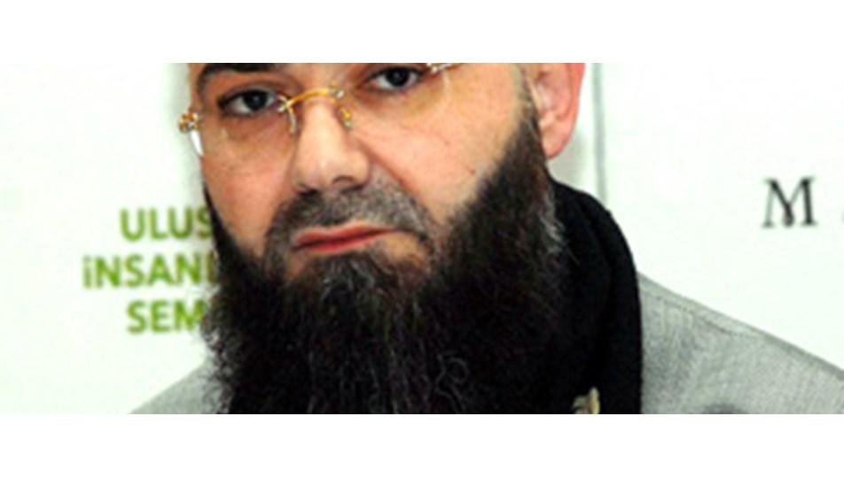 Cübbeli hastaneye kaldırıldı