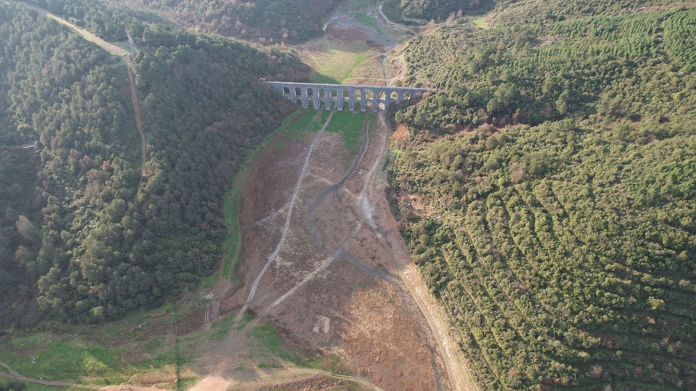 İstanbul barajlarında alarm! Uzmanı uyardı... "Yağmur yağsa da su seviyesi çok düşük" - 4