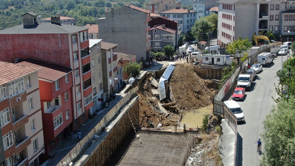 Sarıyer'de yol çöktü - 5