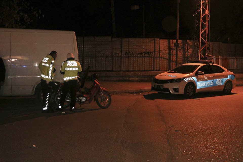 Adana'da silahlı saldırı: Kuzenler öldürüldü - 1