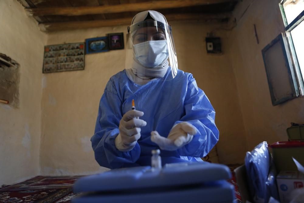 En ücra köylerde kapı kapı dolaşıyorlar: Türkiye’deki corona virüs aşısı ikna ekiplerinin başarısı uluslararası basında - 11