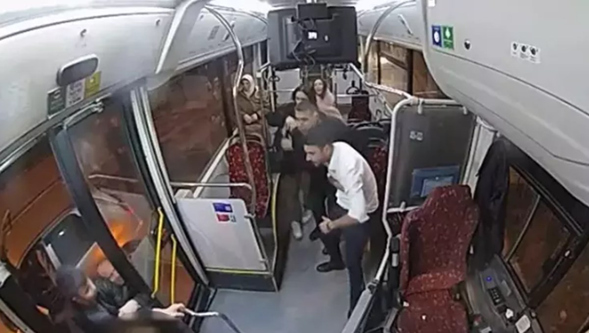 Başakşehir'de İETT şoförünün bıçaklandığı yol kavgası Başakşehir'de İETT şoförünün bıçaklandığı yol kavgası