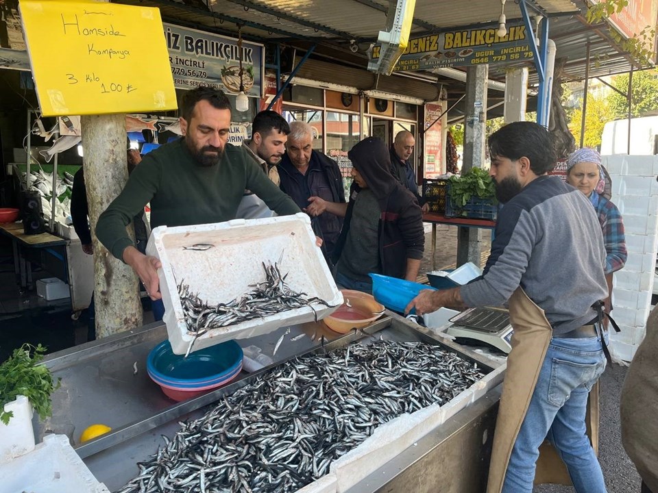 Fırtına hamsiyi uçurdu - 1