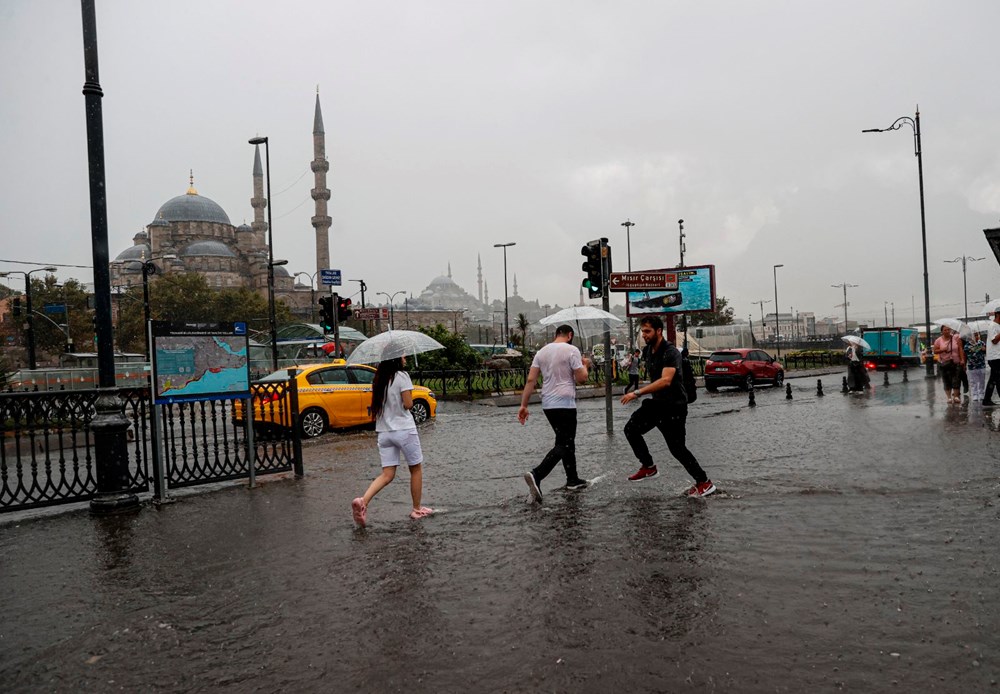 İstanbul'da gök delindi - 10