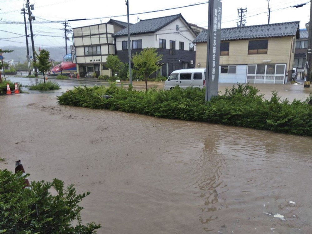 Japonya'yı "eşi benzeri görülmemiş" yağmurlar vurdu: Bir kişi öldü, yedi kişi kayıp - 2