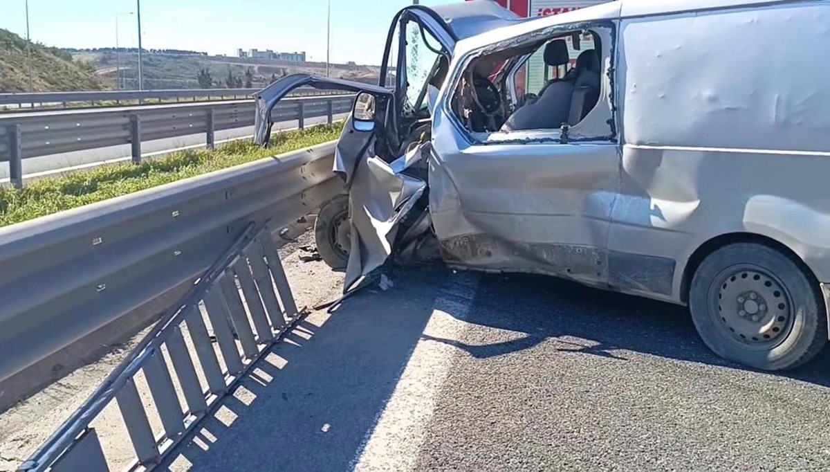 Kuzey Marmara Otoyolu'nda feci kaza: 1 ölü Kuzey Marmara Otoyolu'nda feci kaza: 1 ölü