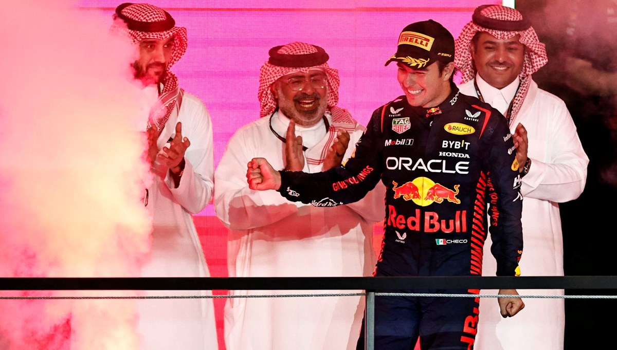 Formula 1: Suudi Arabistan'da kazanan Sergio Perez