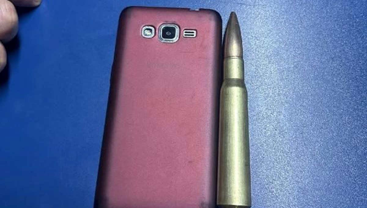 Şüphe üzerine durduruldu: Üzerinden uçaksavar mermisi çıktı Şüphe üzerine durduruldu: Üzerinden uçaksavar mermisi çıktı