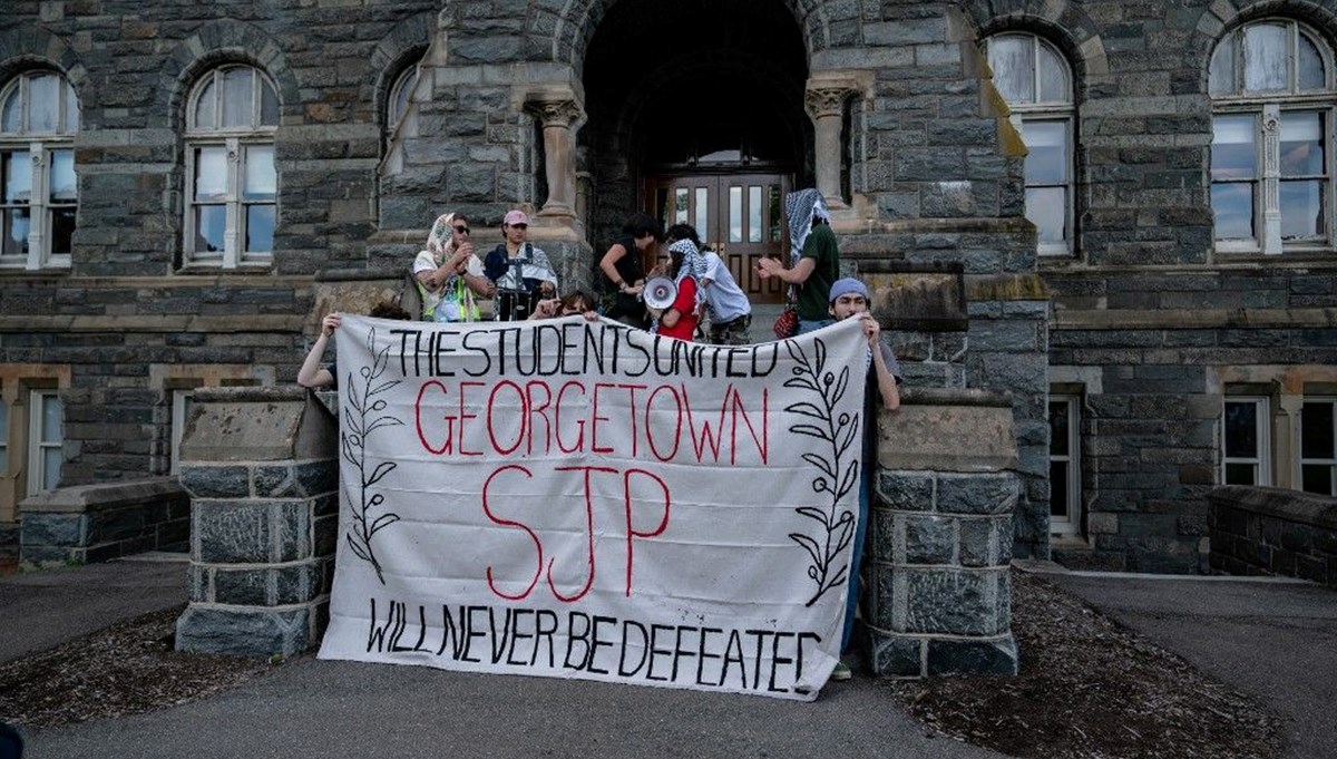 Yeni dönem yeni protestolar: Amerikan üniversiteleri Filistin'e destek için ayakta Yeni dönem yeni protestolar: Amerikan üniversiteleri Filistin'e destek için ayakta