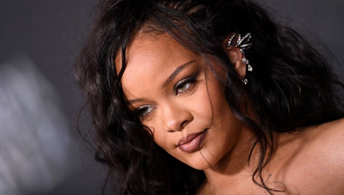 Rihanna beş yıl sonra müzik dünyasına döndü