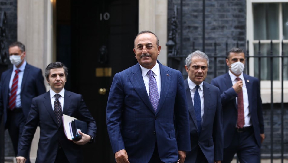 Dışişleri Bakanı Çavuşoğlu, İngiltere Başbakanı Johnson'la görüştü