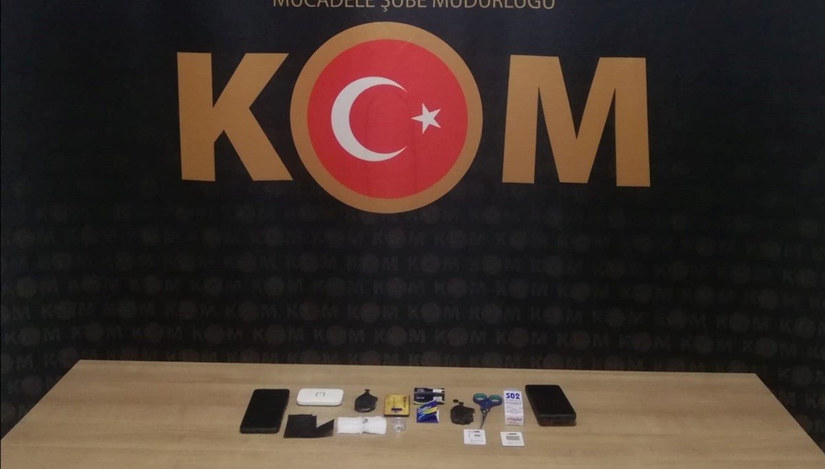 Sürücü kursu sınavına düzenekle girdiler Sürücü kursu sınavına düzenekle girdiler