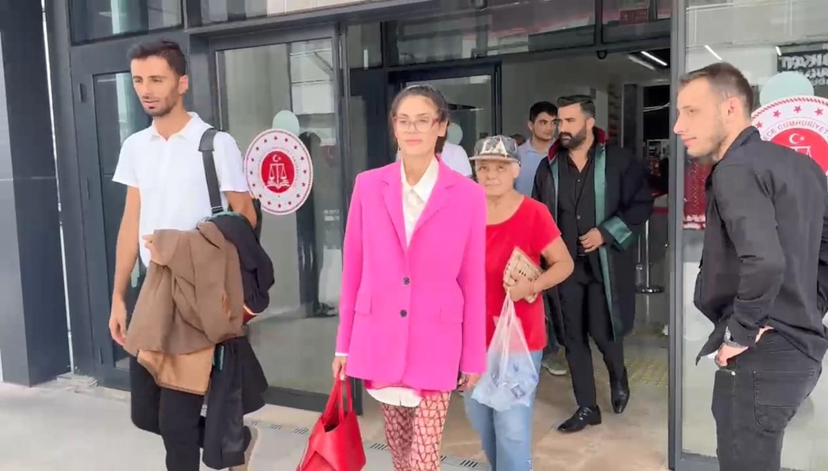 Candan kardeşler yeniden hakim karşısına çıktı: 21 sanığın yargılandığı davada ara karar Candan kardeşler yeniden hakim karşısına çıktı: 21 sanığın yargılandığı davada ara karar