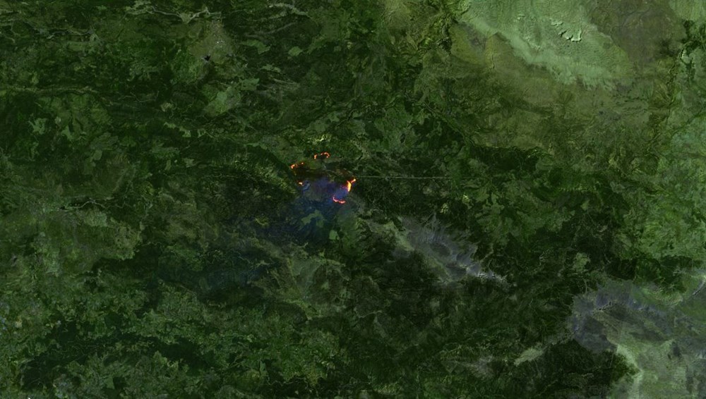 Orman yangınları uydudan böyle görüntülendi - 8