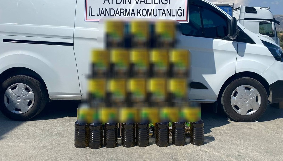 Piyasa değeri 262 bin 500 TL! 30 koli içerisinde bulundu, 750 litre ele geçirildi Piyasa değeri 262 bin 500 TL! 30 koli içerisinde bulundu, 750 litre ele geçirildi