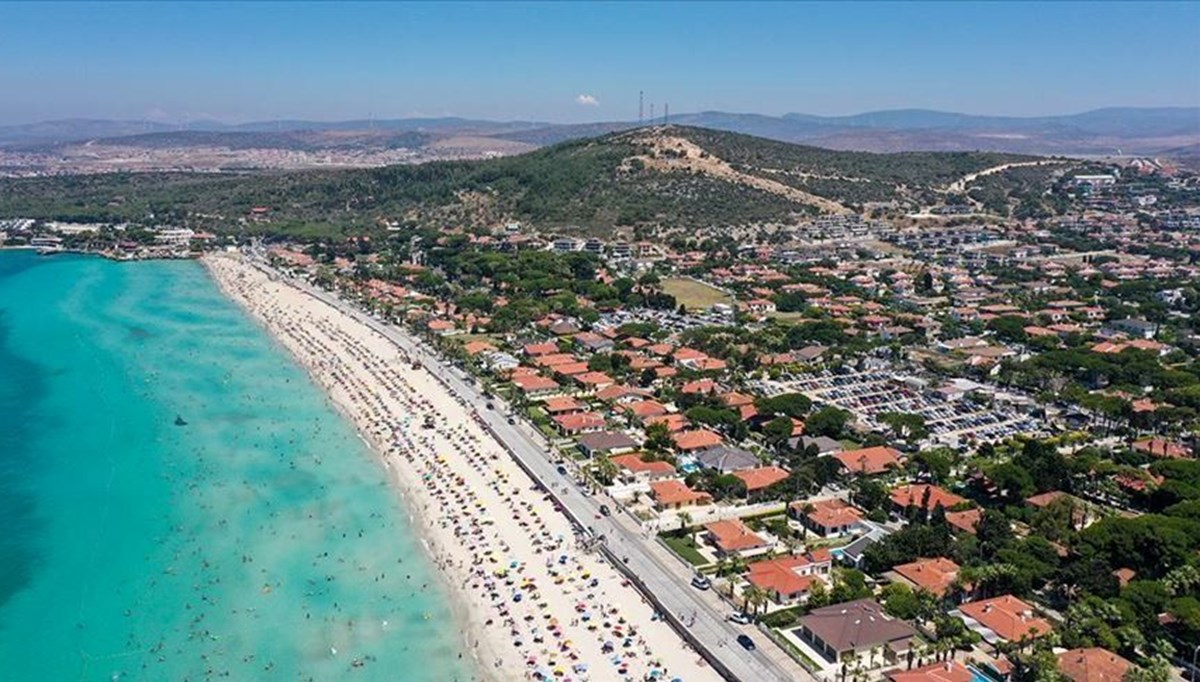 Alaçatı'daki otellerde yoğunluk yüzde 80'e ulaştı Alaçatı'daki otellerde yoğunluk yüzde 80'e ulaştı