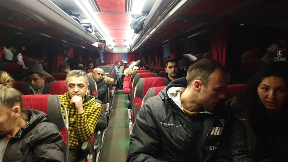 Ukrayna'dan 9 bin 653 Türk vatandaşı tahliye edildi - 1