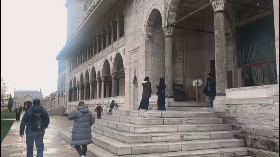 Süleymaniye Camii restorasyonunda hata: Kapıdaki ayetler ters konulmuş - 2