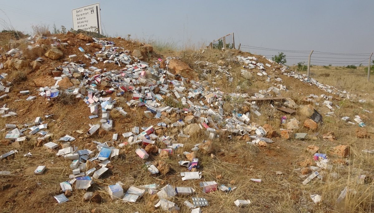 Yol kenarında kullanılmamış ilaç kutuları bulundu