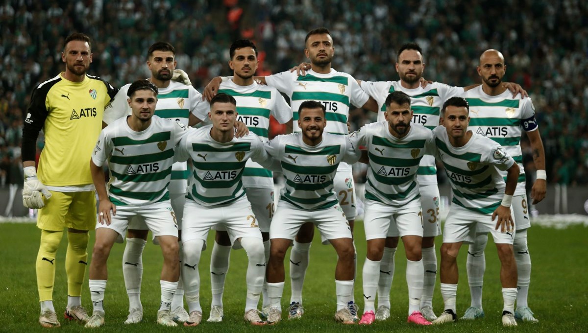 Bursaspor, tüm liglerde gol yemeyen tek takım unvanını koruyor