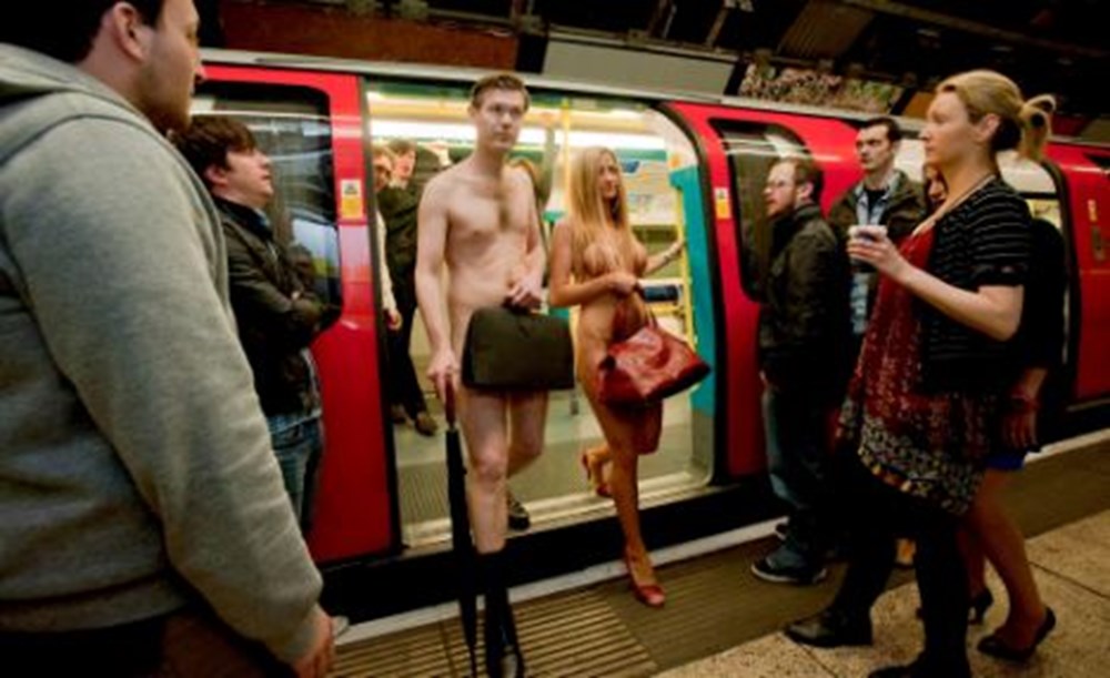 Party amateur glamour subway