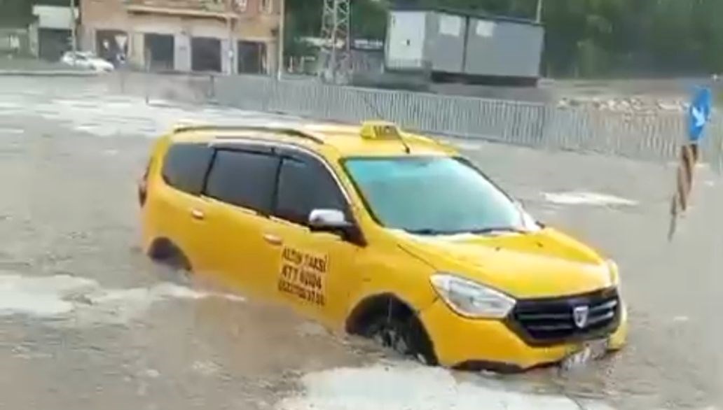 Mardin'de sağanak yağış